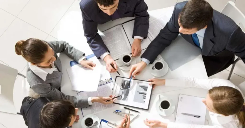 Razones por las que se deben llevar a cabo reuniones de trabajo